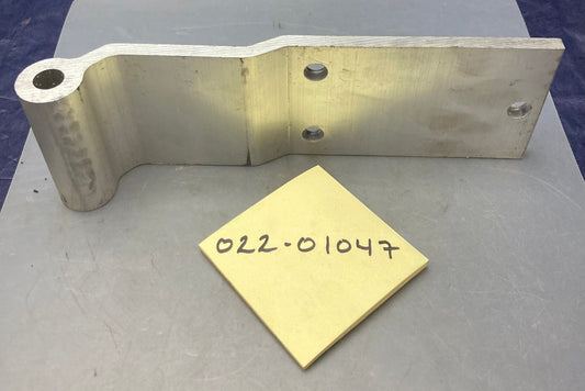 Replaces Fleet Engineers 022-01047 Hinge 3 hole, Aluminum New