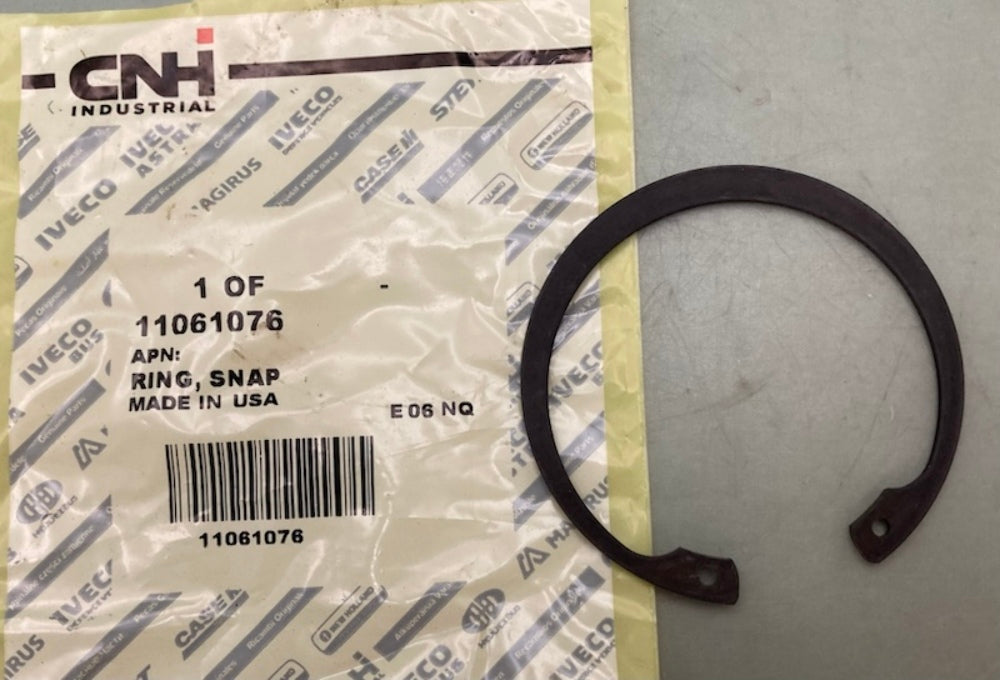 CNH Industrial 11061076 Ring Snap New Genuine