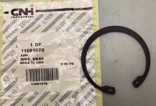 CNH Industrial 11061076 Ring Snap New Genuine