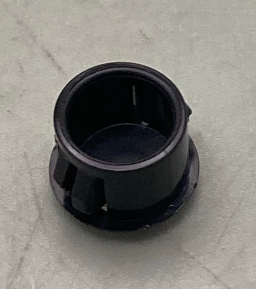 QTY 5 CNH 353-404 Plastic Plug New Genuine