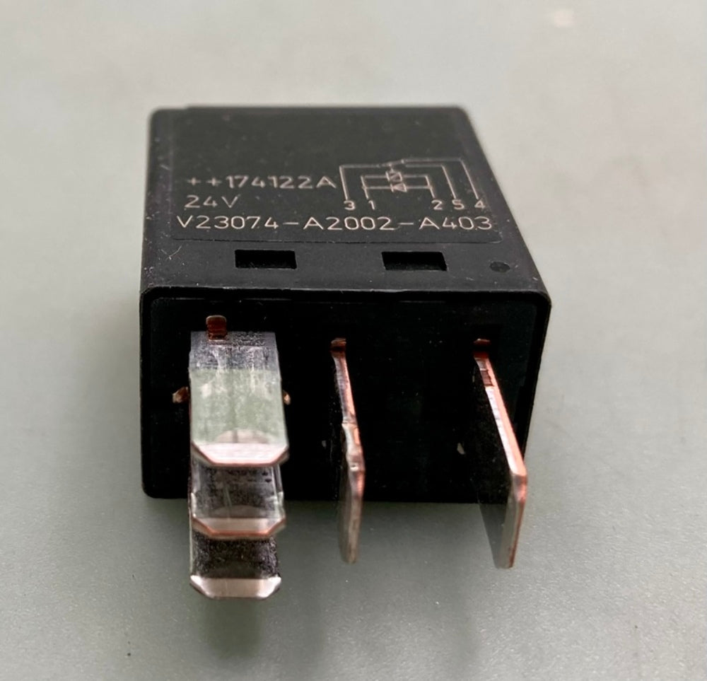CNH Industrial 84368717 Construction Relay New Genuine
