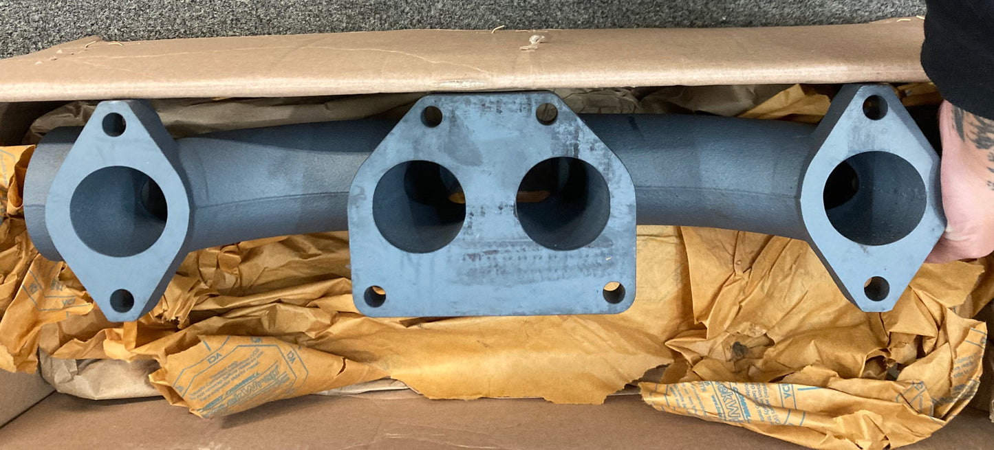New Genuine Cummins 5579053 Kit Exhaust Manifold
