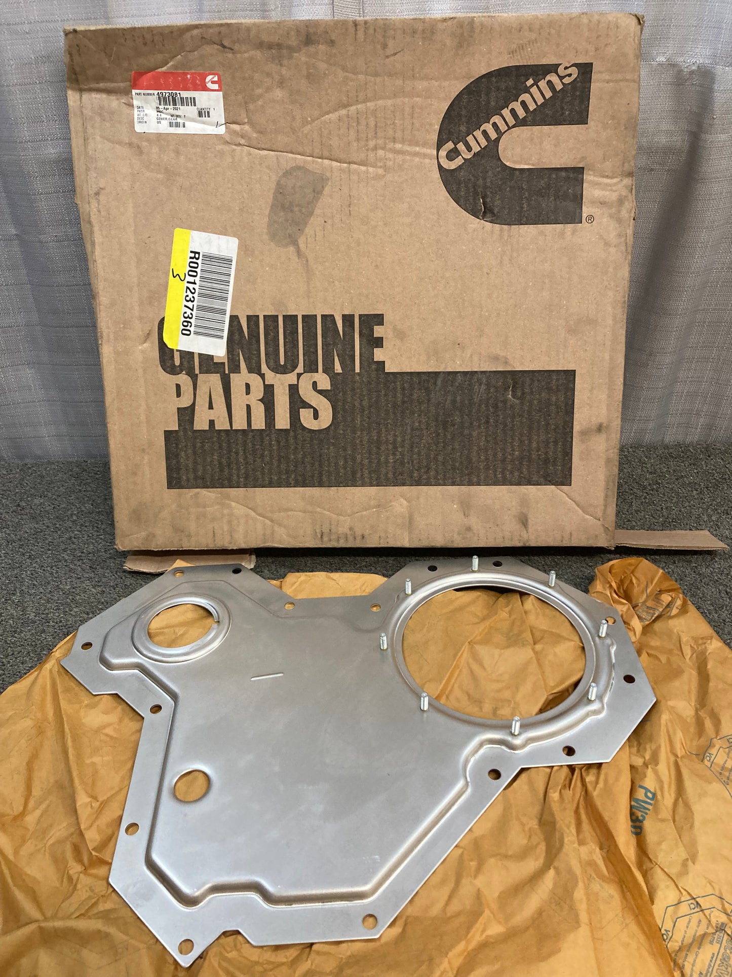 New Genuine Cummins 4973081 Engine Timing Cover