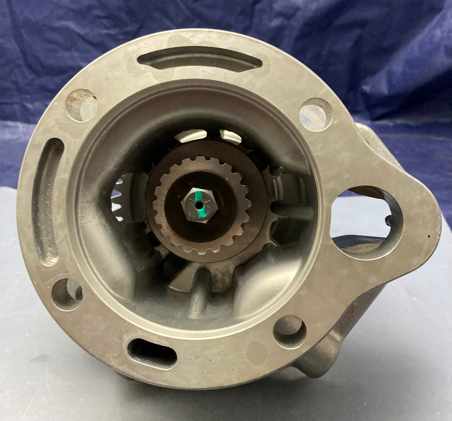 New Genuine Cummins 3078307 Engine Accessory Drive Shaft