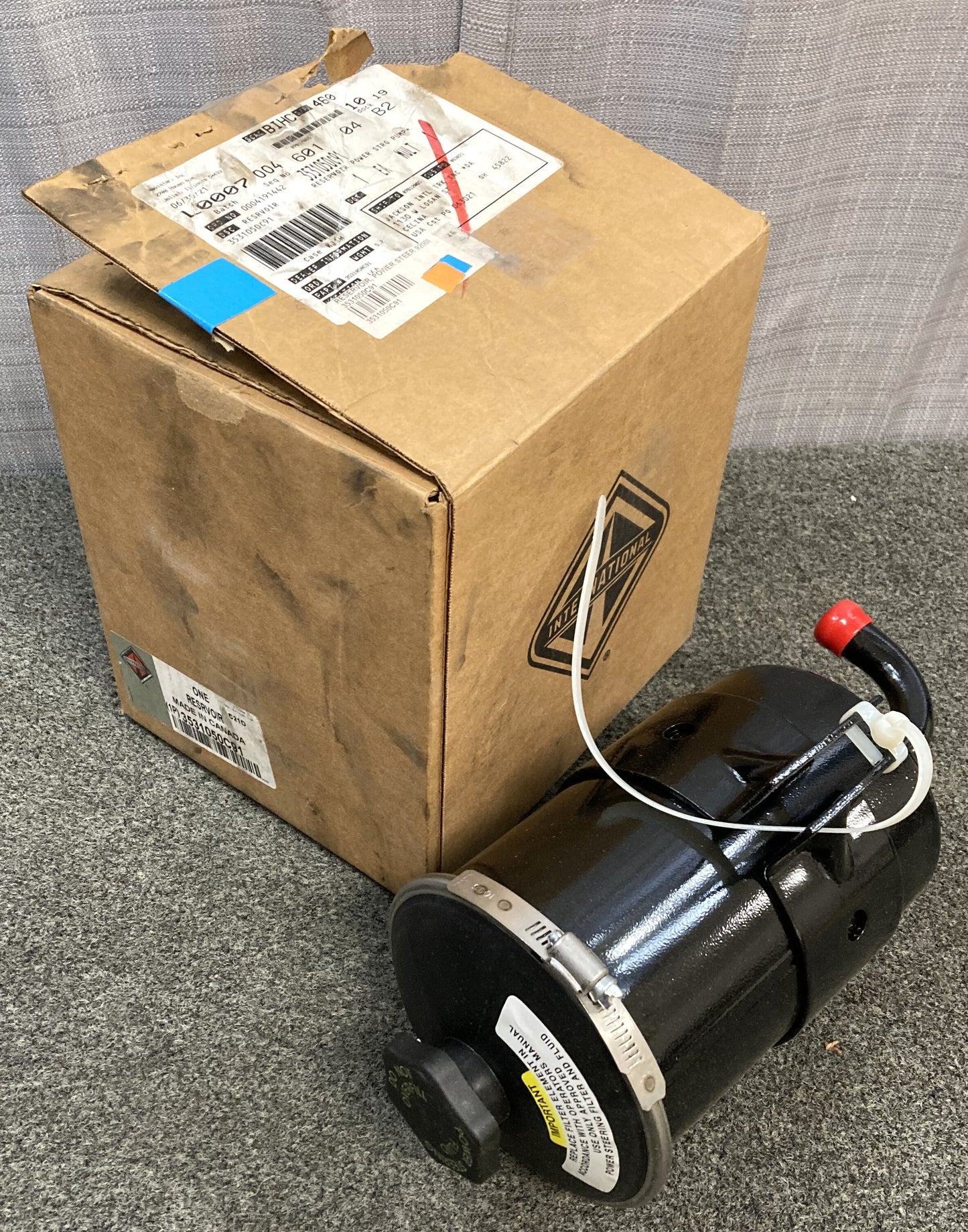 New Genuine International 3531050C91 Power Steering Pump Reservoir