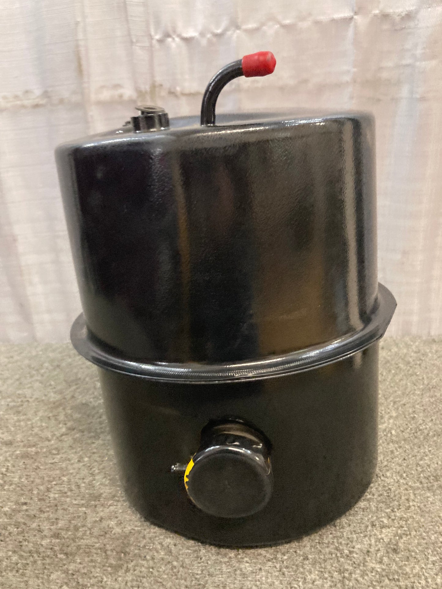 New Genuine International 1675831C1 One Tank
