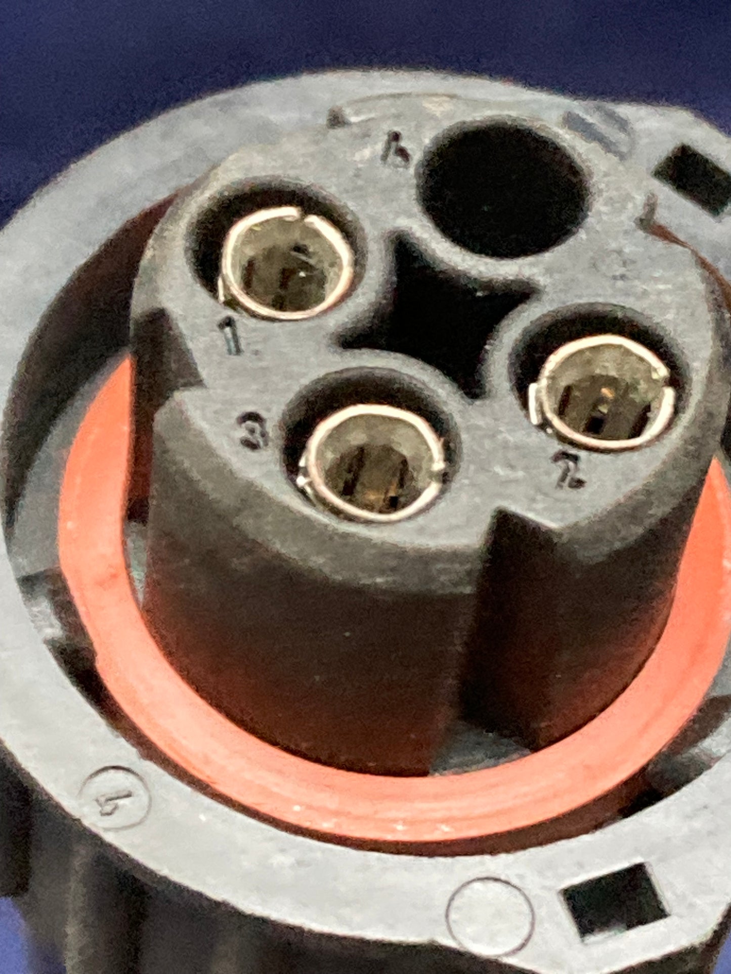 New Replaces Volvo 20734425 Wiring Harness