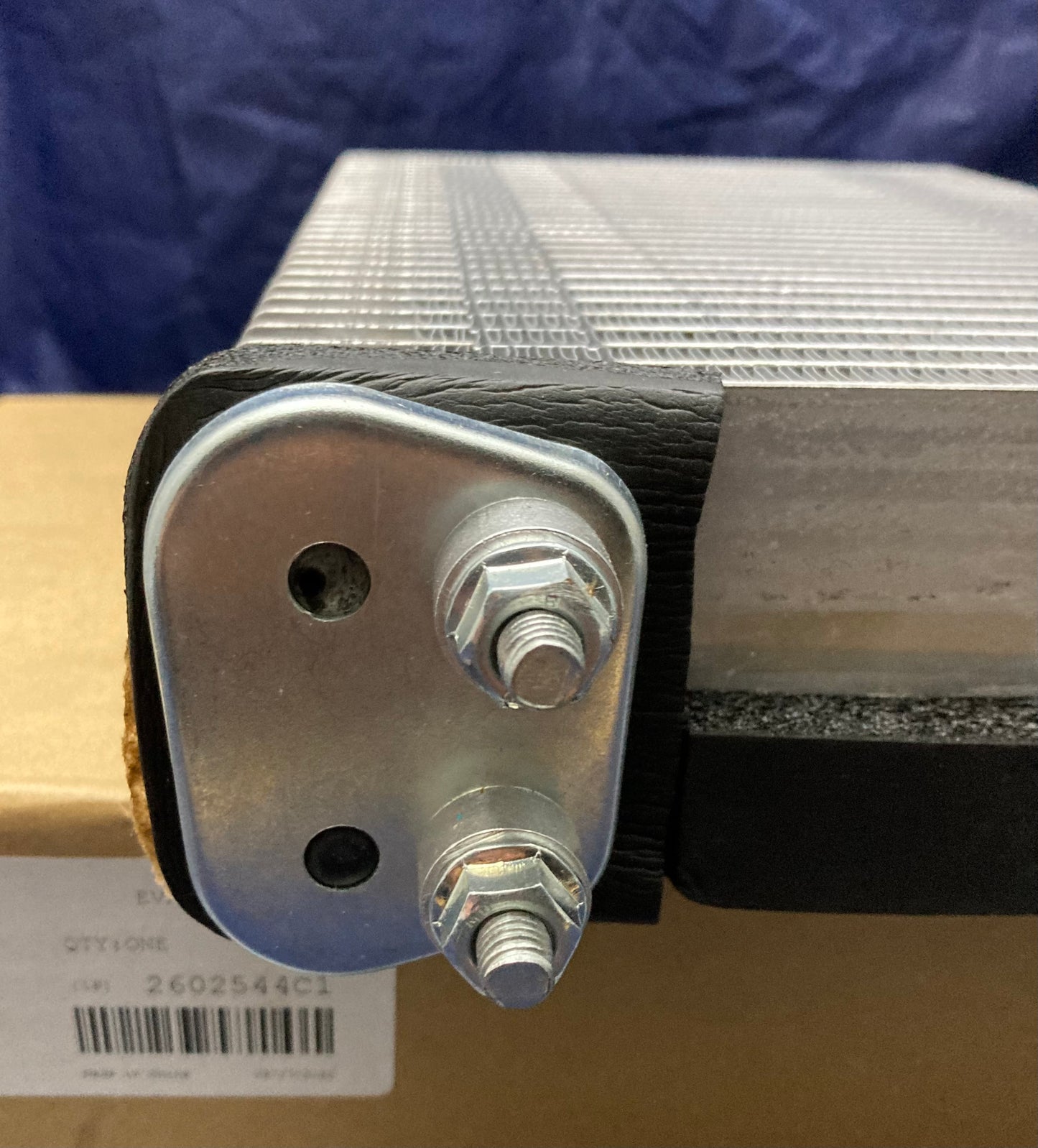 New Genuine International 2602544C1 Evaporator