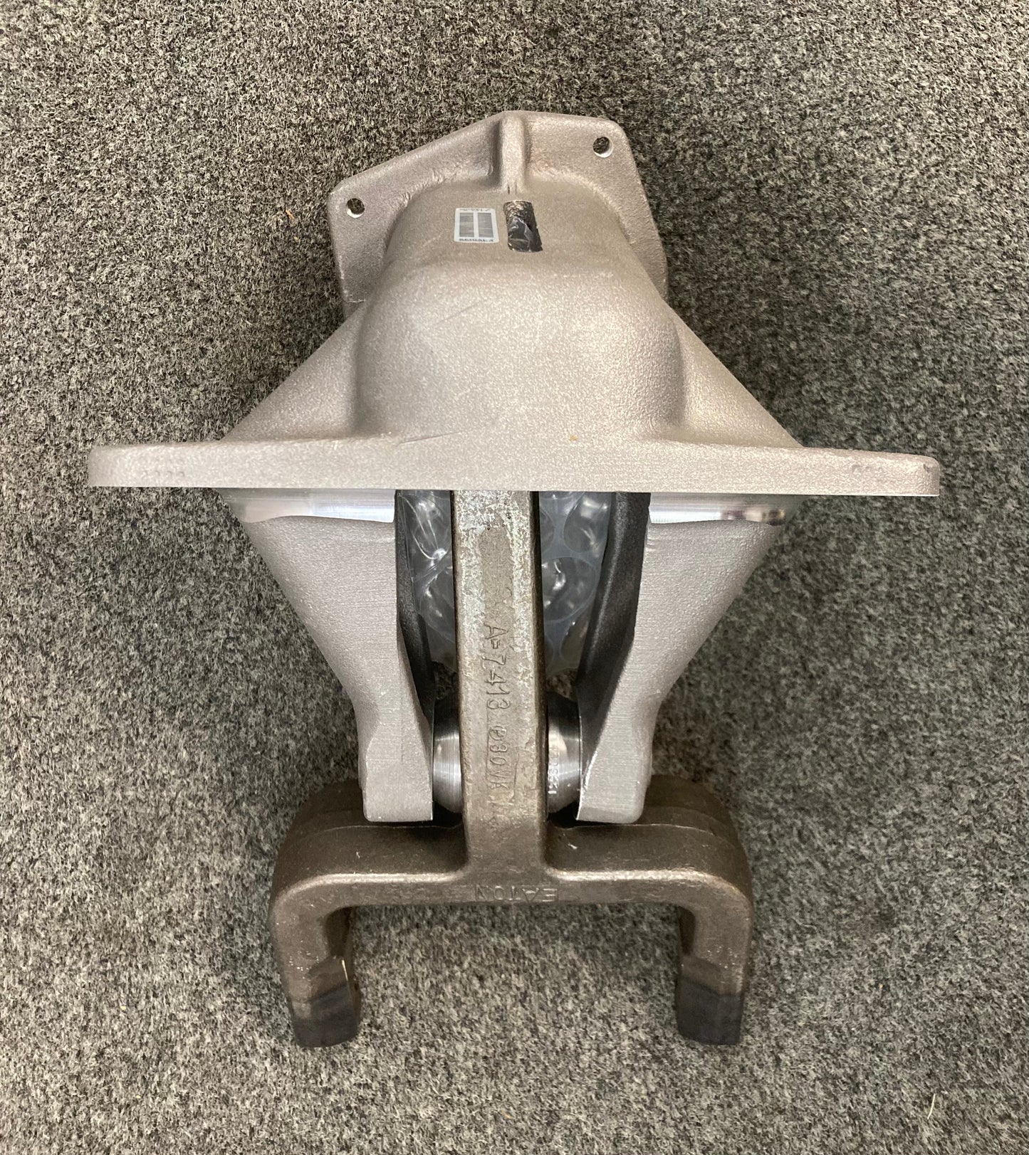 New Genuine Eaton A-7414 ADAPTOR ASSY