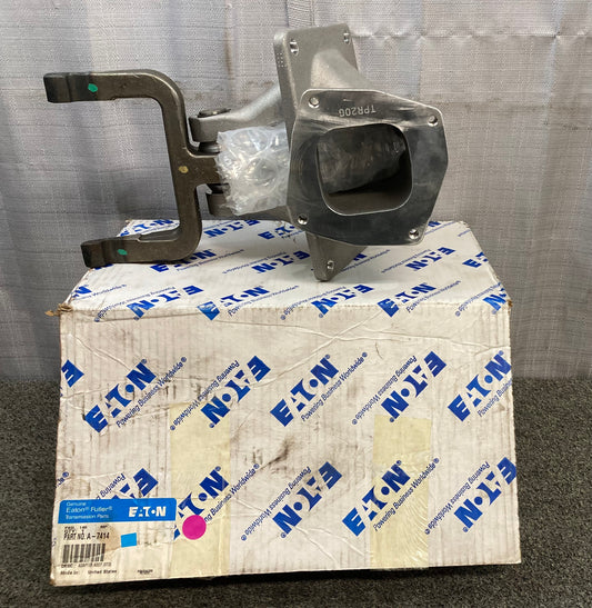 New Genuine Eaton A-7414 ADAPTOR ASSY