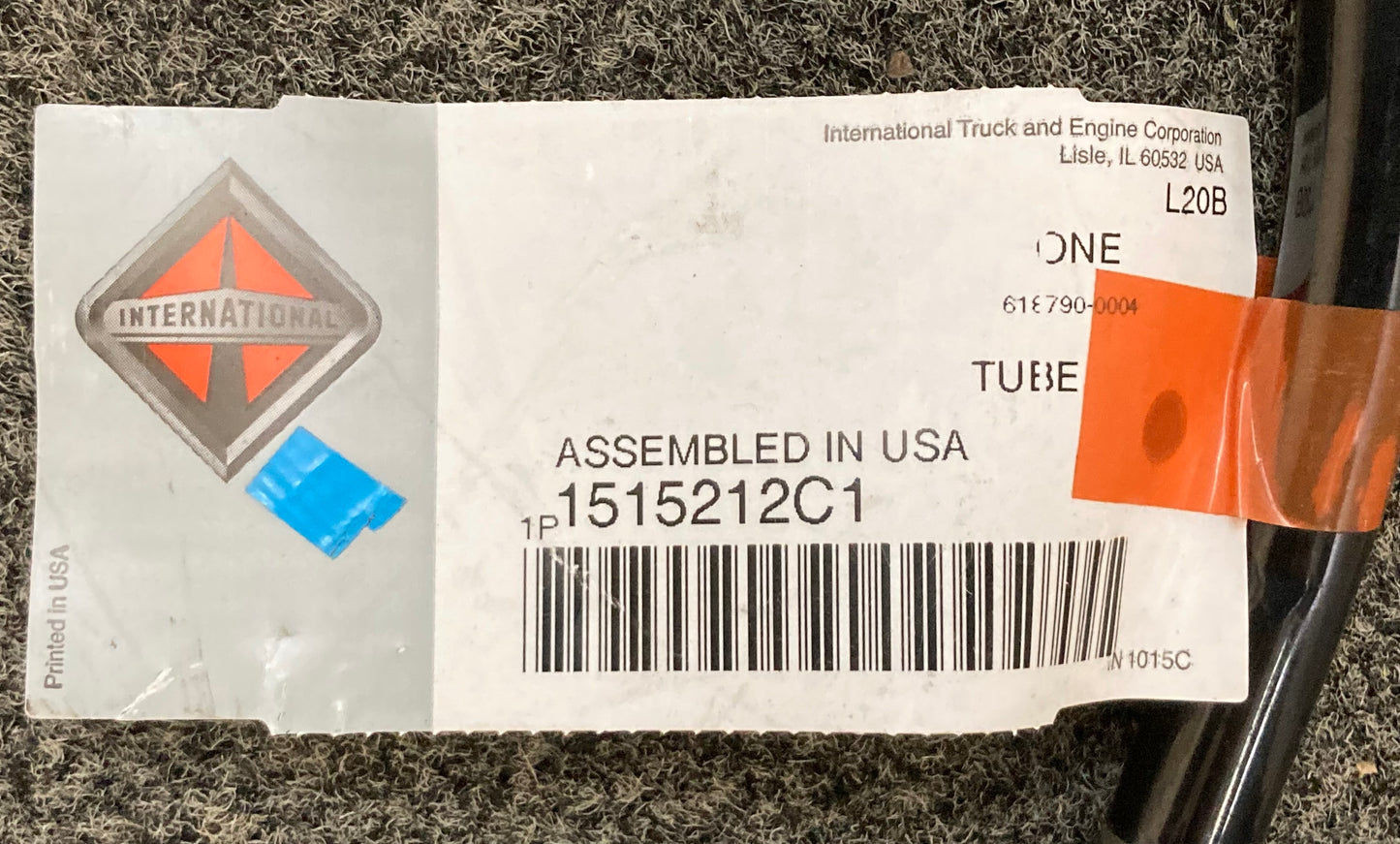 New Genuine International 1515212C1 Engine Oil Filler Tube