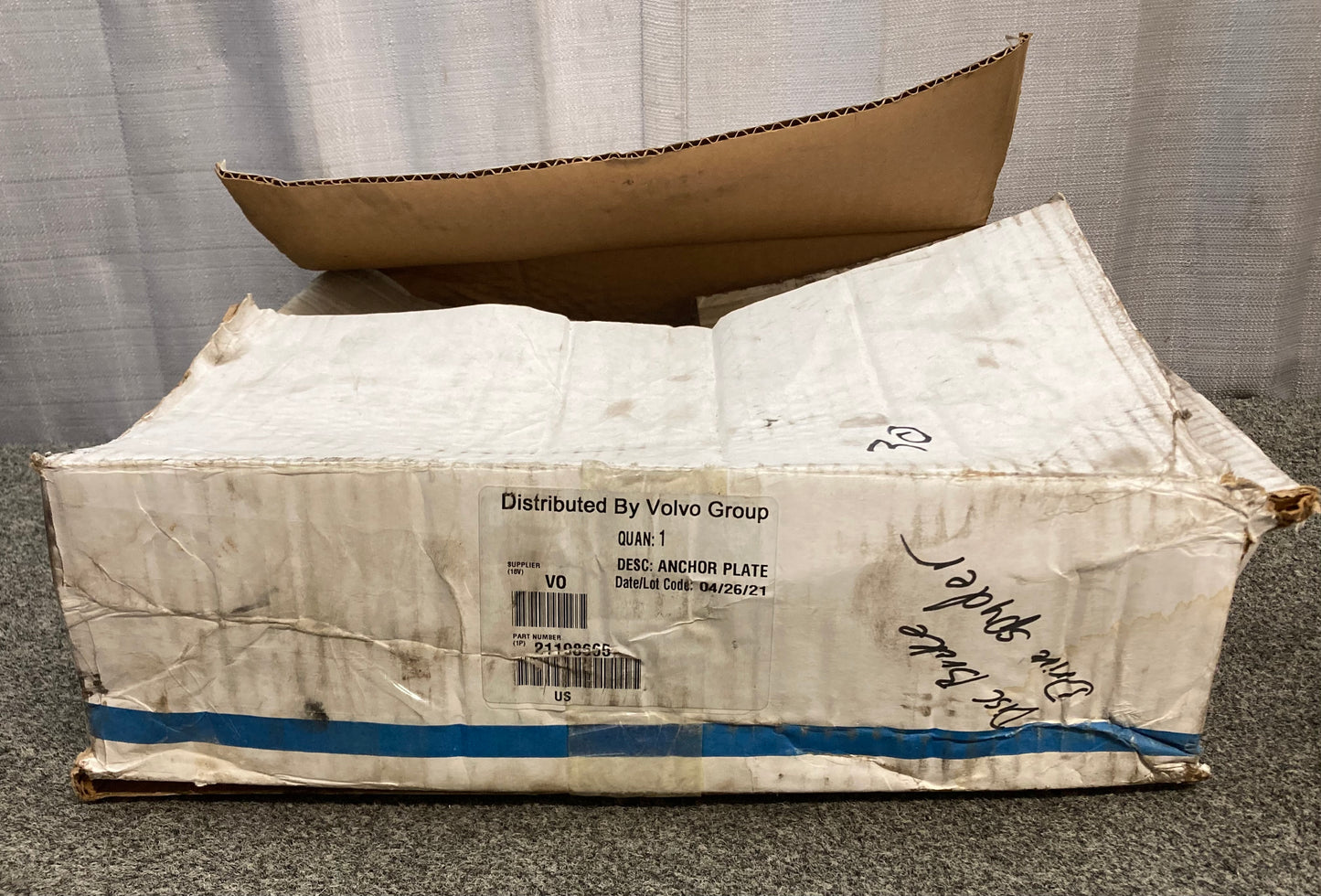 New Genuine Volvo 21198665 Anchor Plate