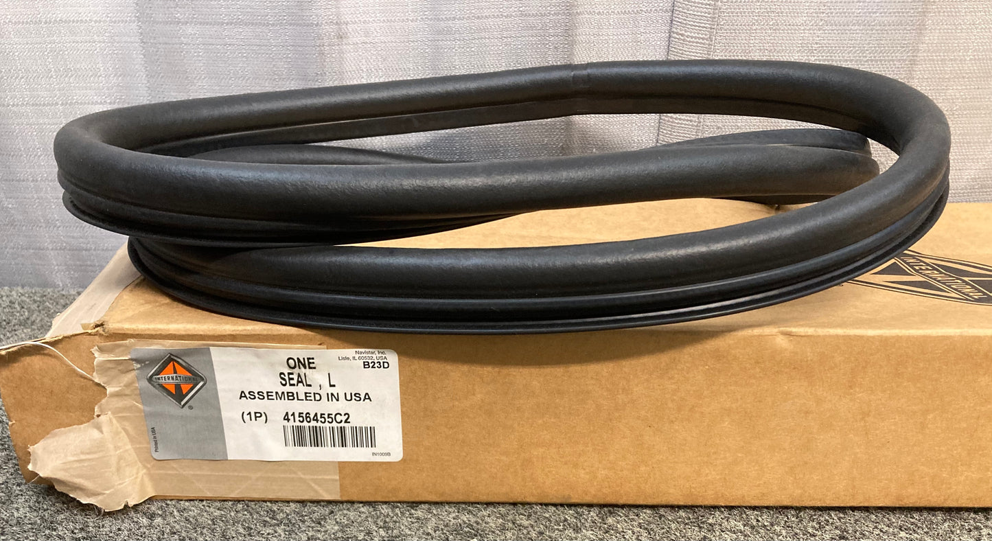 New Genuine International 4156455C2 Seal Luggage Door