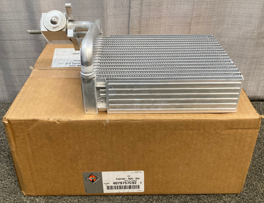 New Genuine International 4079757C92 Evaporator - Right - Assy