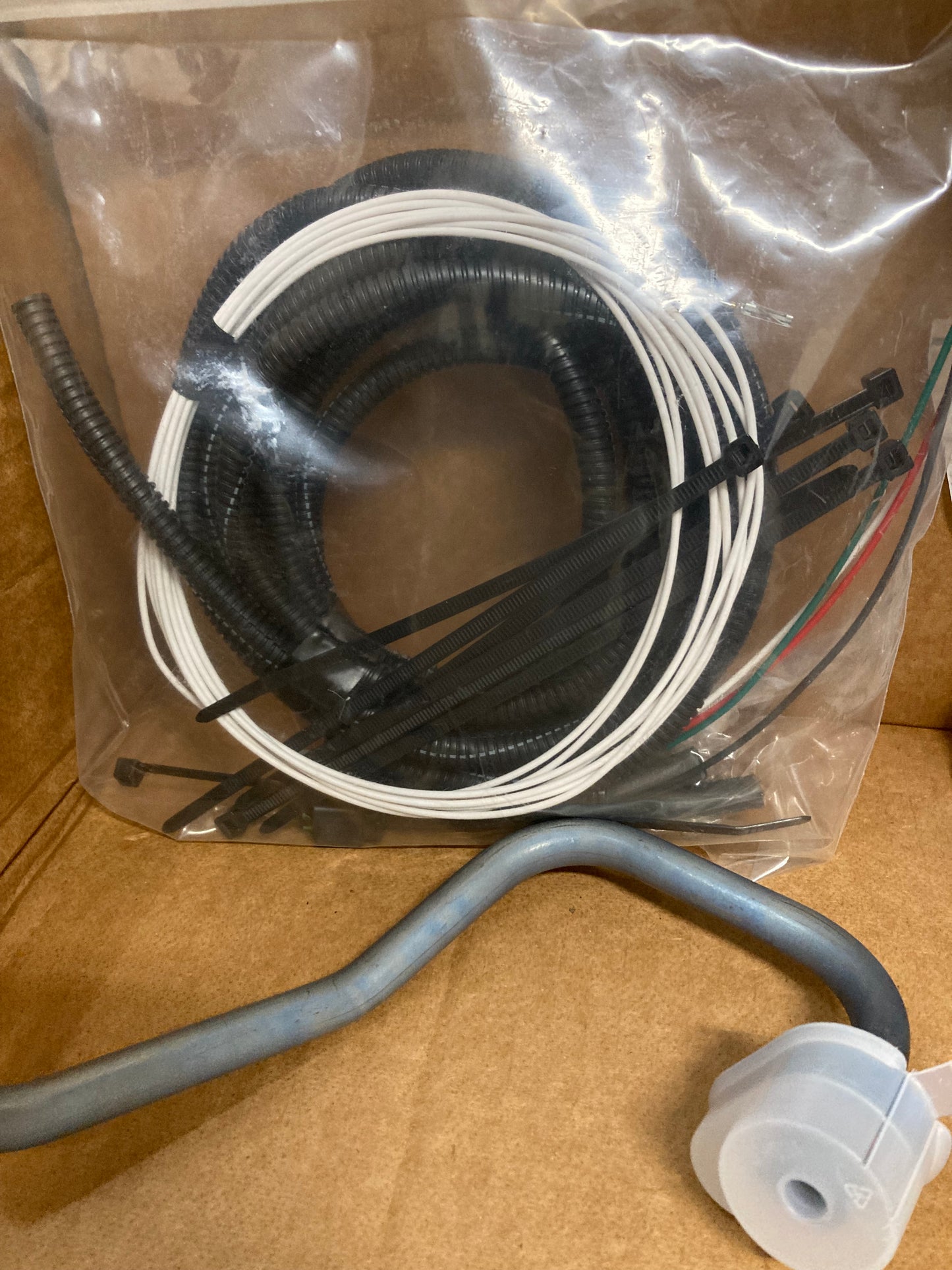 New Genuine International 2514362C93 HVAC Pressure Sensor Conversion Kit