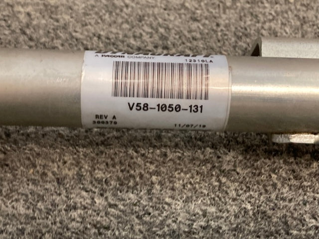 Dynacraft V58-1050-131 HEATER RETURN PIPE Paccar New Genuine