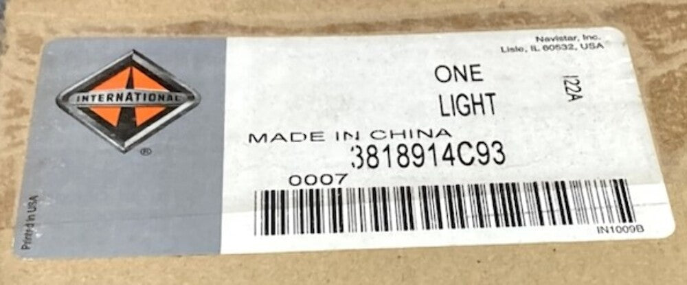 International 3818914C93 Dome Light New Genuine