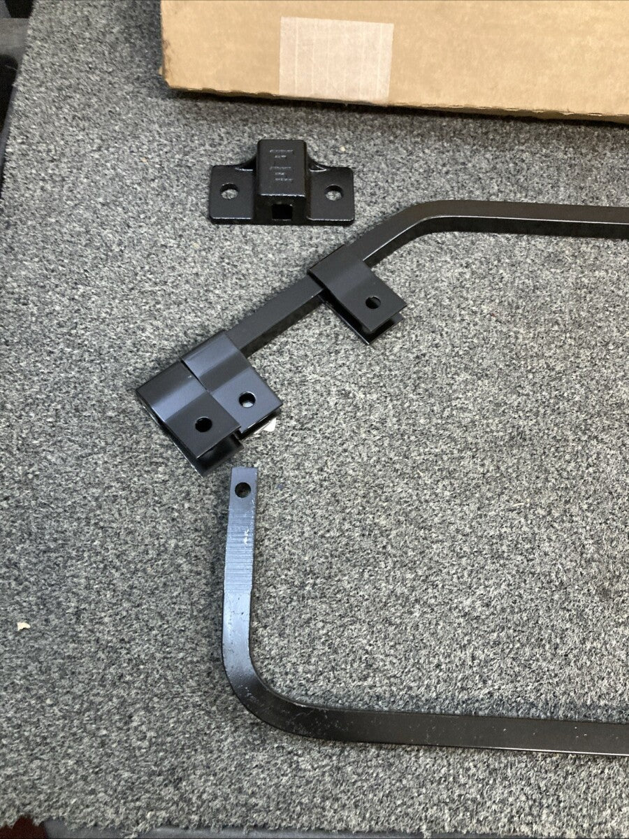 Qty 2 New Genuine Fleet Engineers 031-00135 Mud Flap 0.63 Bar,Shortie Right