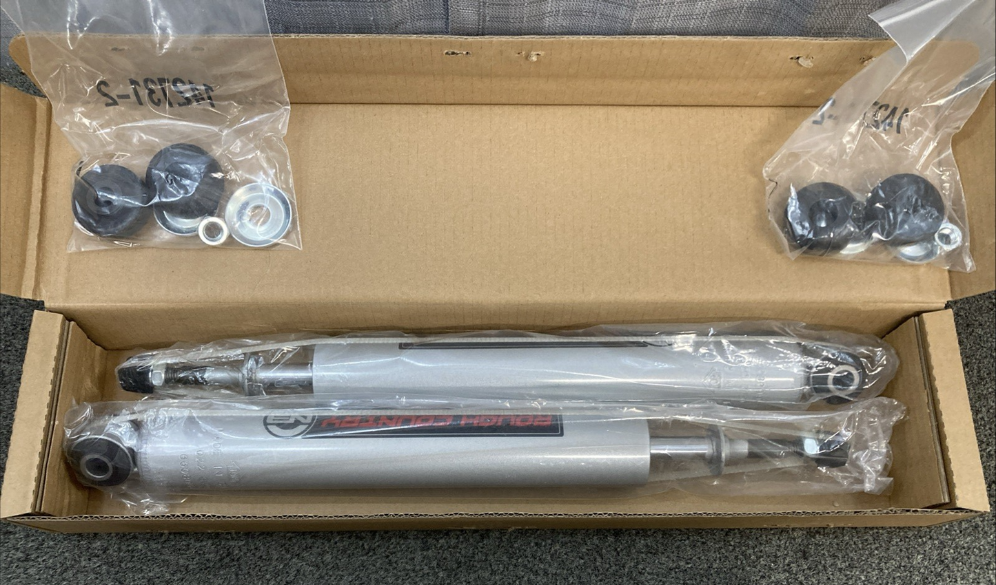 New Genuine Rough Country 23188 N3 Front Shocks 3.5" Dodge 2500/Ram 3500 4WD