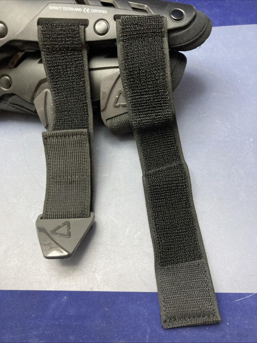 NEW GENUINE LEATT 5023051050 KNEE GUARD DUAL AXIS JR BLACK