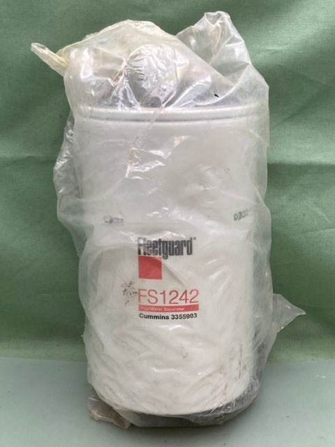 Fleetguard FS1242 Fuel Water Separator Spin-On New Genuine