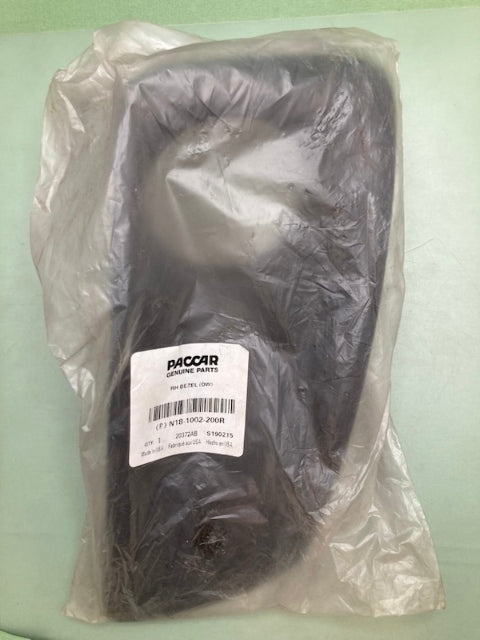 Paccar N18-1002-200R RH BEZEL New Genuine
