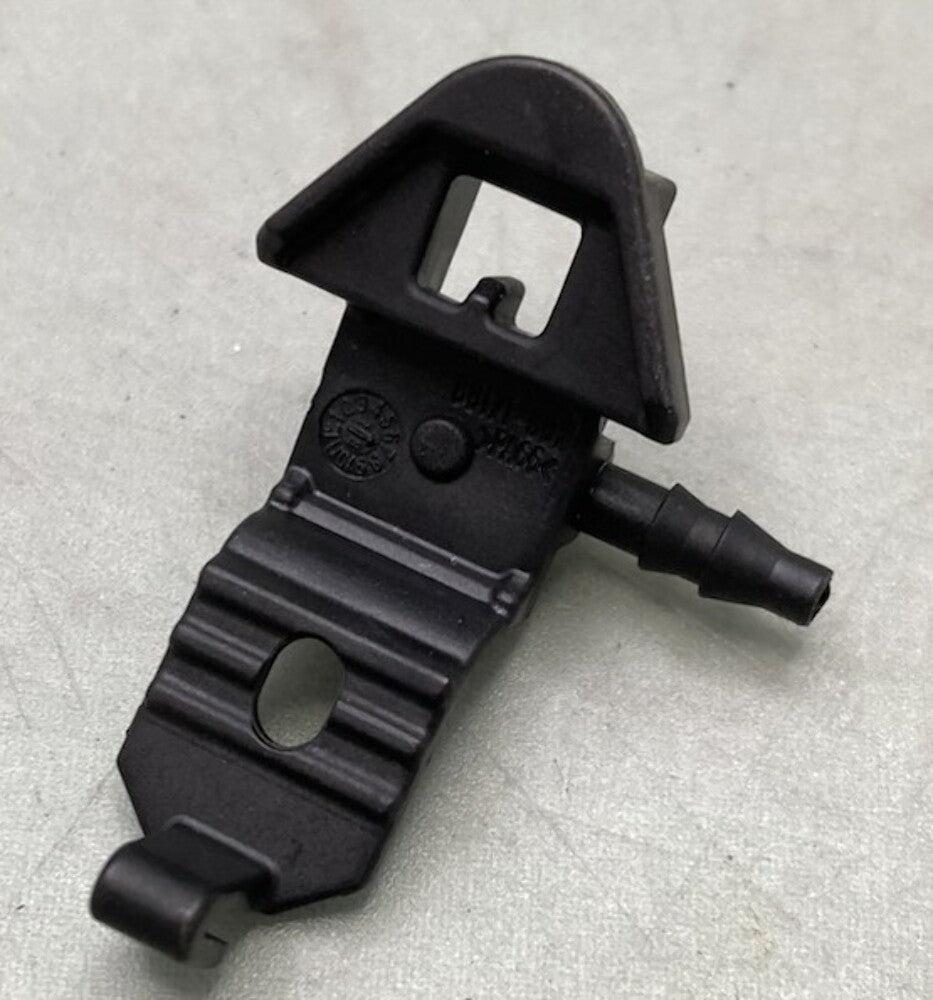 Detroit TRI-F88171-801 Windshield Wiper Nozzle New Replaces
