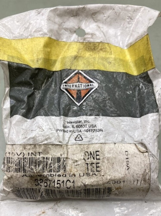 International 3867151C1 Air Line Tee New Genuine