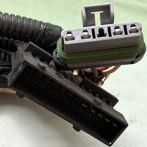 International 3854912F92 Engine Control Module Wiring Harness New Genuine