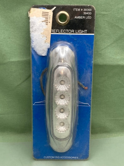 United Pacific 39400 CLEARANCE/MARKER LIGHT W REFLECTOR 4 LED AMBER New Genuine