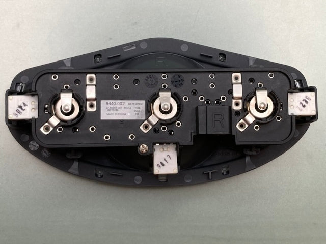 Freightliner 22-60997-001 Upper Console Dome Lamp New Genuine