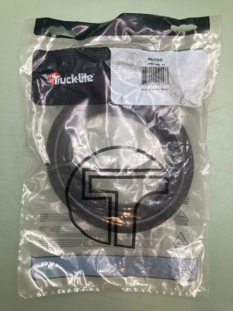 Truck-Lite 40700 MOUNTING GROMMET New Genuine