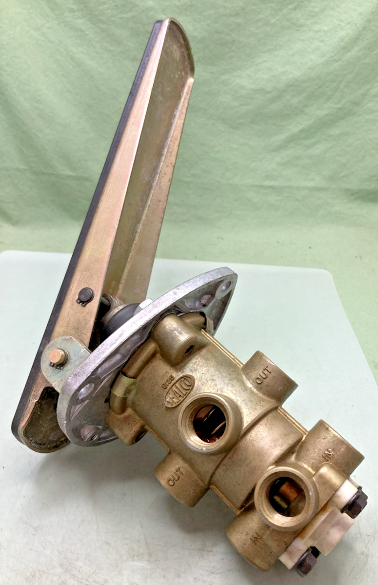 New Genuine Sealco 6125 Single Circuit Foot Valve