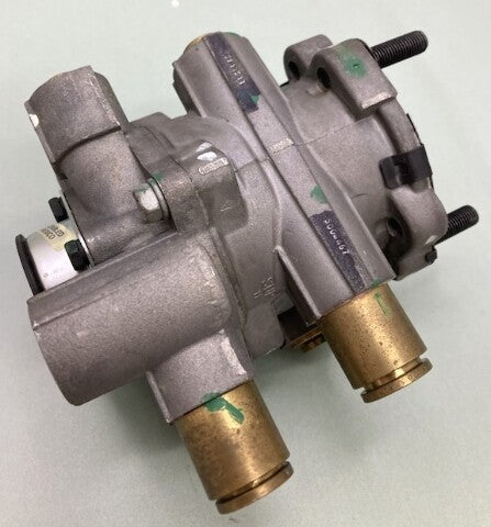 Bendix 5006961 Foot Brake Valve New Genuine