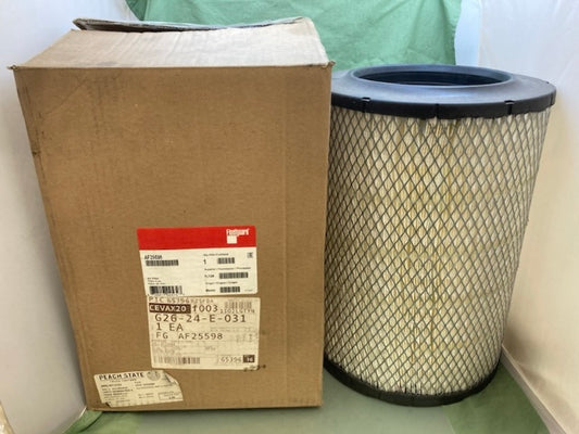 Fleetguard AF25598 Air Filter New Genuine