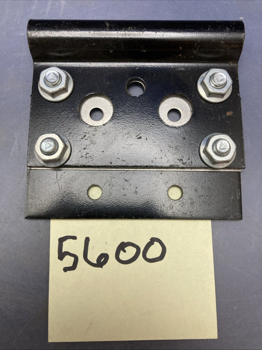 New Replaces Whiting 5600 Bottom Roller Bracket Assembly