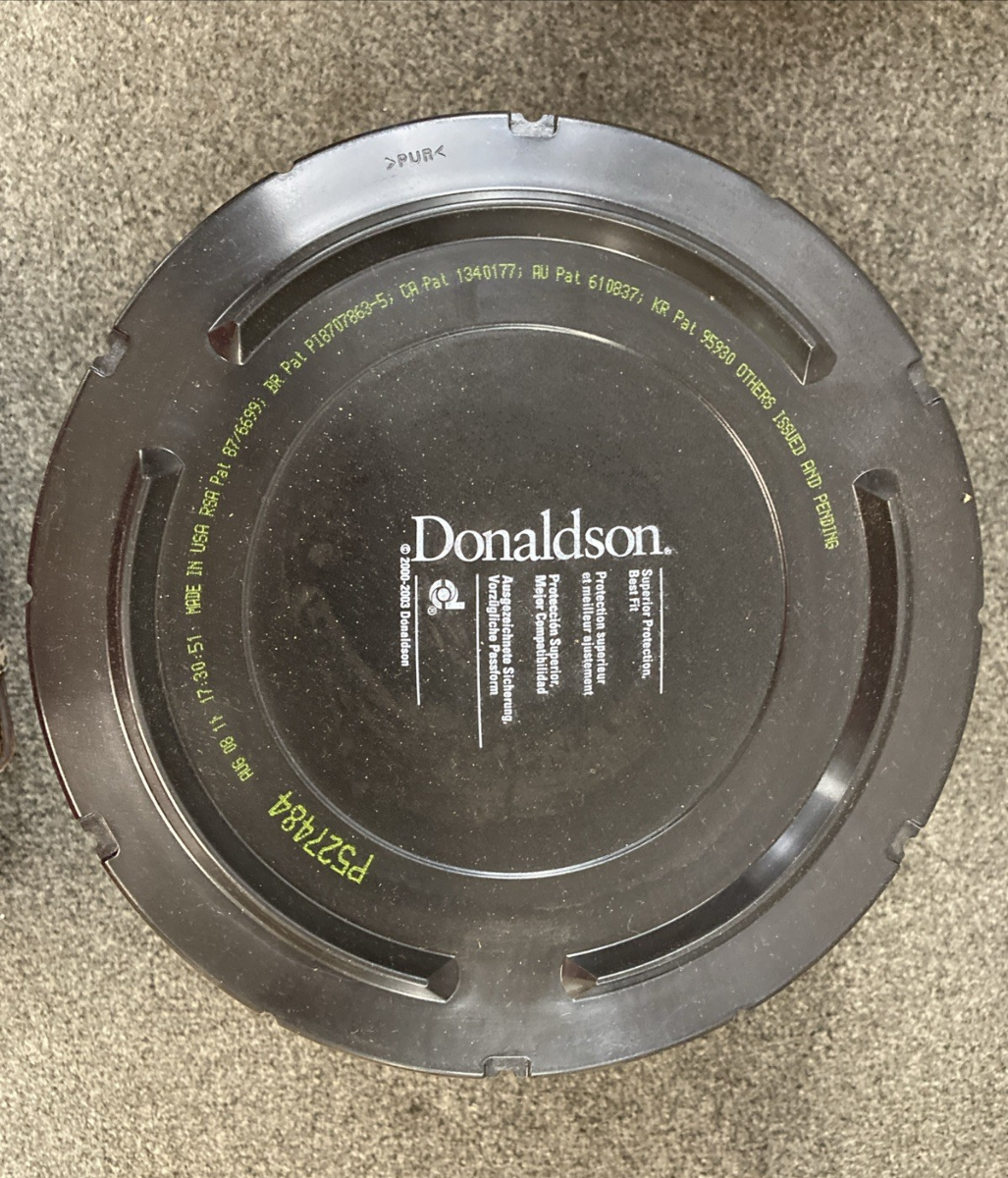 New Genuine Donaldson P527484 Air Filter