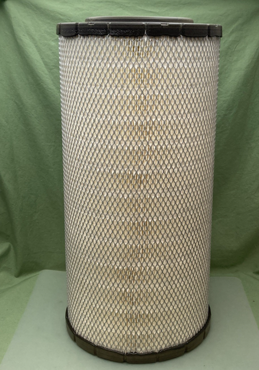 NEW GENNUINE FLEETGUARD AF25748 AIR FILTER