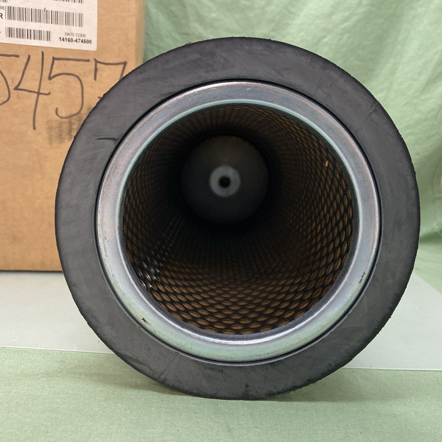 NEW GENNUINE FLEETGUARD AF25454 AIR FILTER