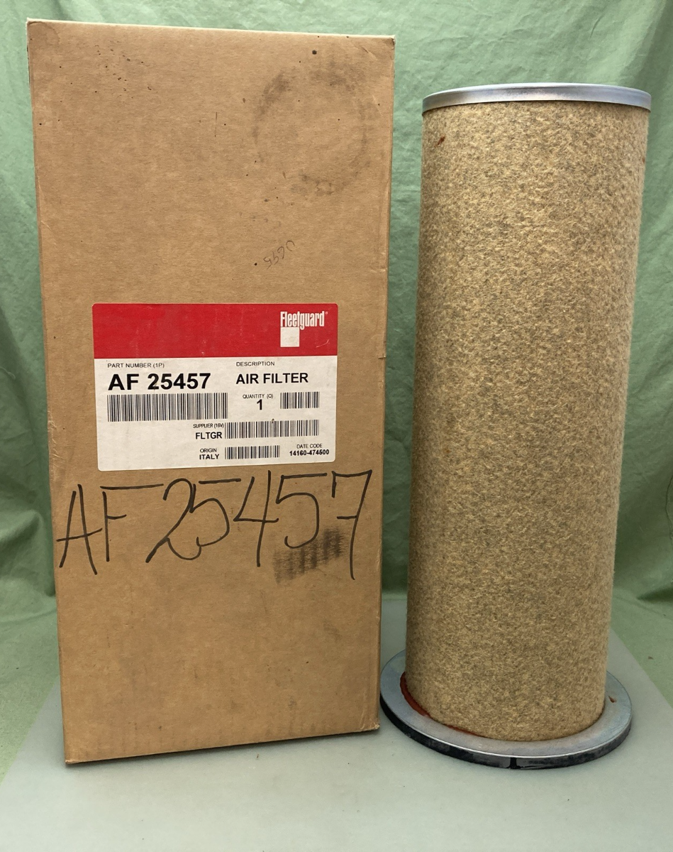 NEW GENNUINE FLEETGUARD AF25454 AIR FILTER