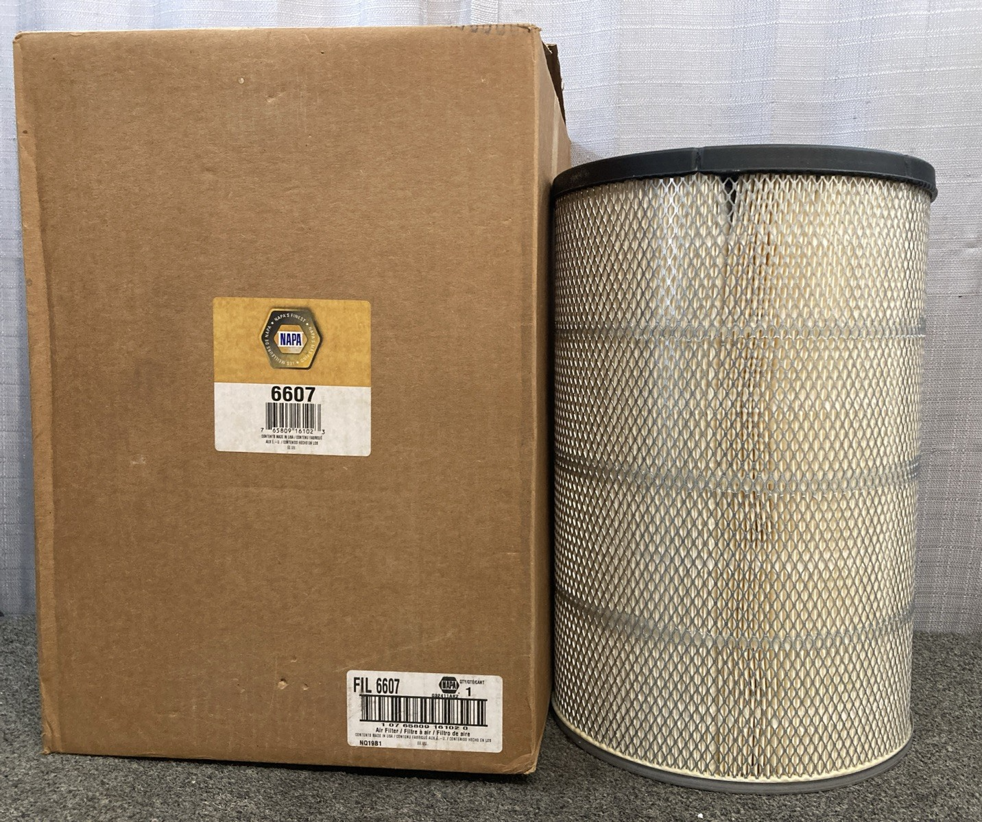New Genuine Napa 6607 Air Filter