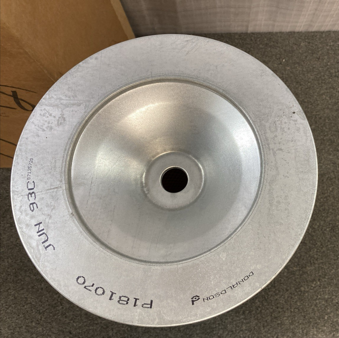 New Genuine Donaldson P181070 Air Primary Round