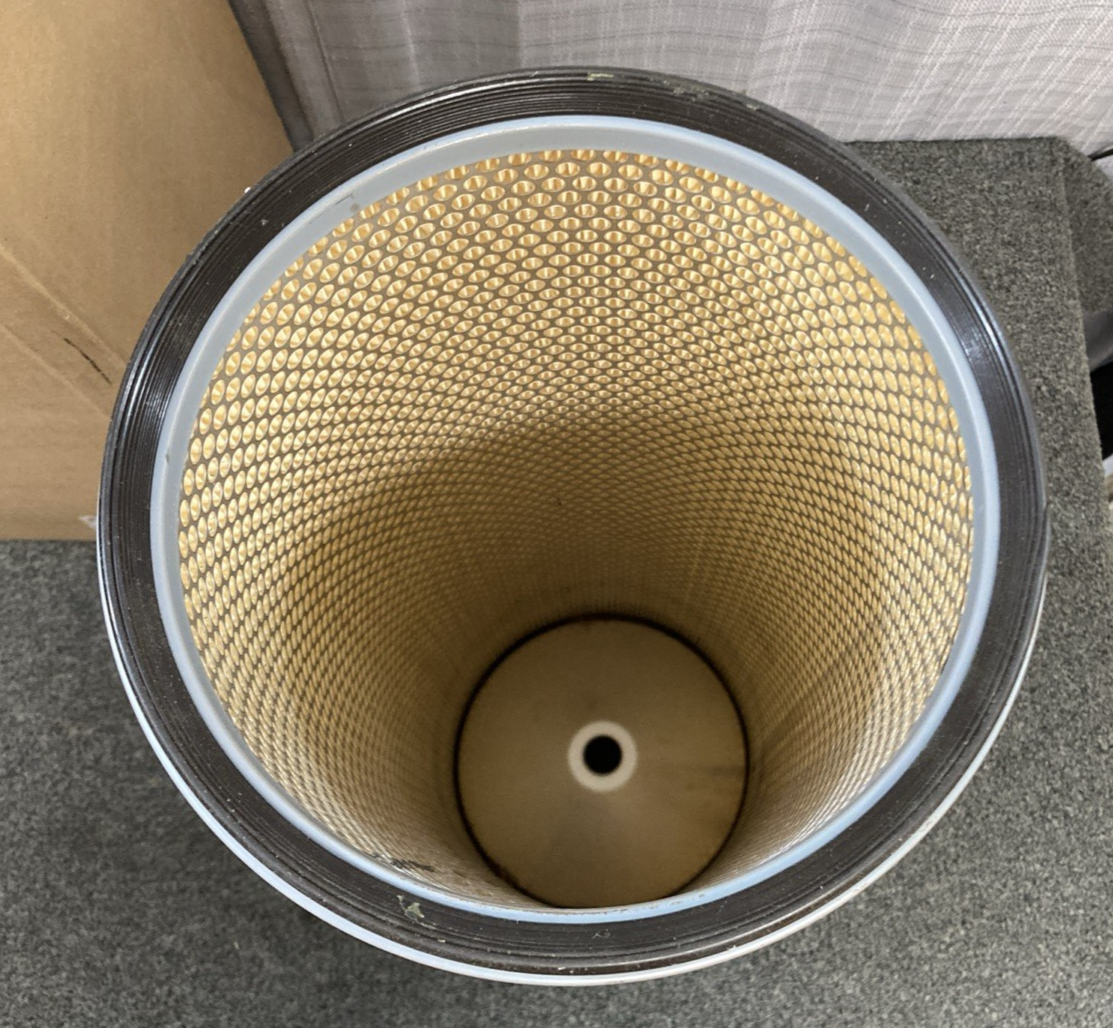 New Genuine Napa 2547 Air Filter