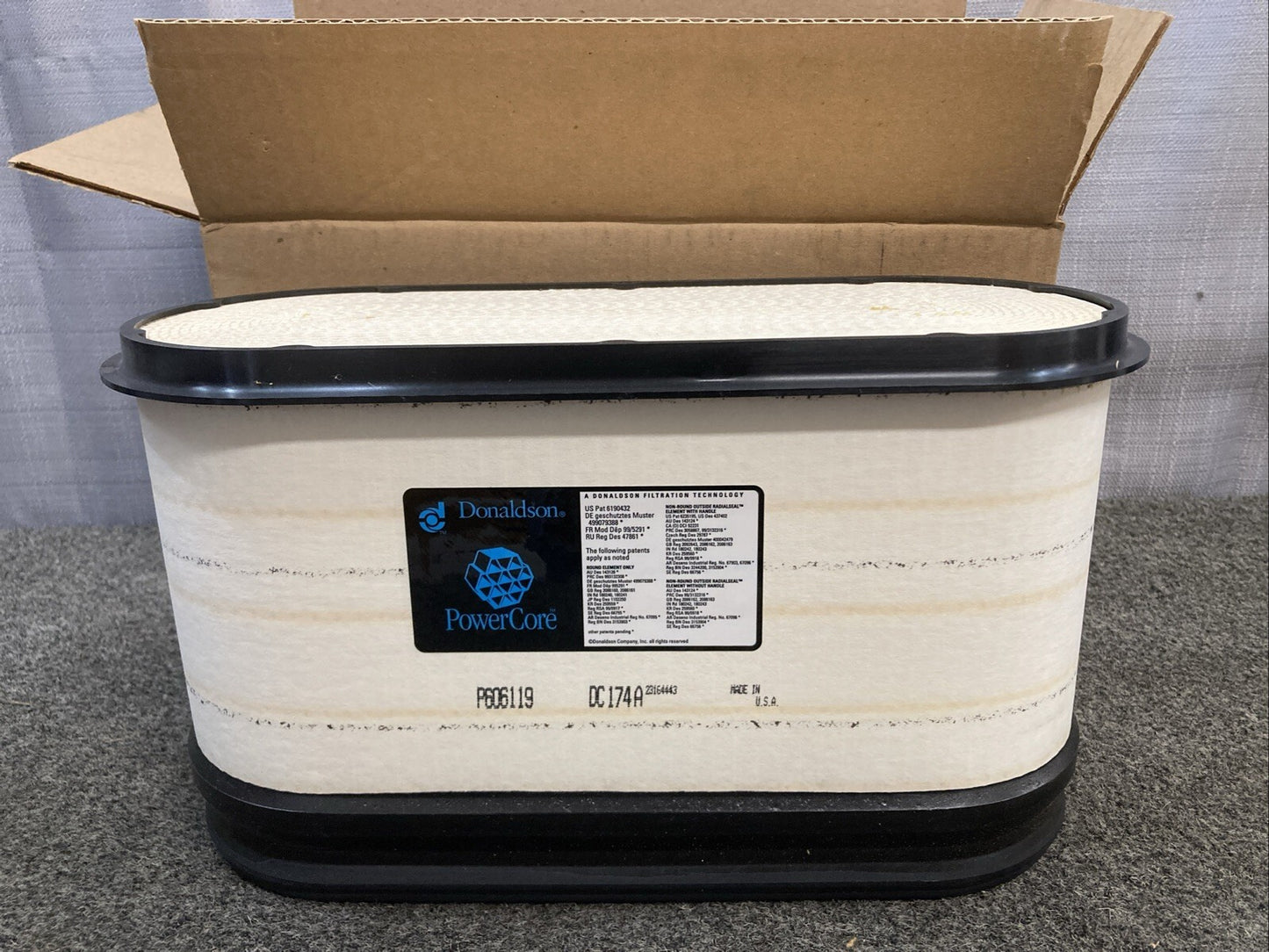 New Genuine Donaldson P606119 Air Filter