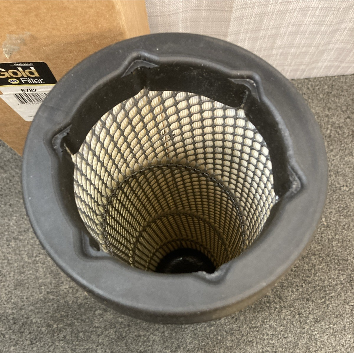 New Genuine Napa Gold 6782 Air Filter