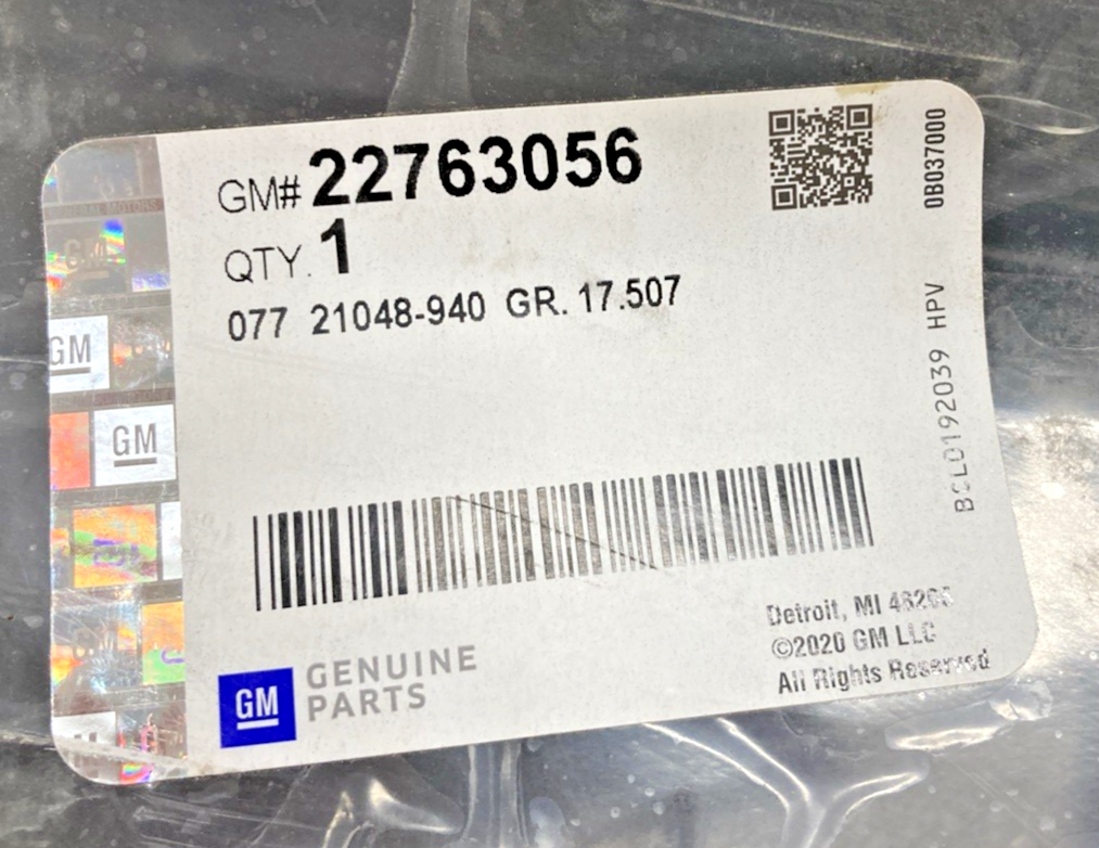 New Genuine GM 22763056 Anthracite Driver Side Pickup Box Side Upper Molding