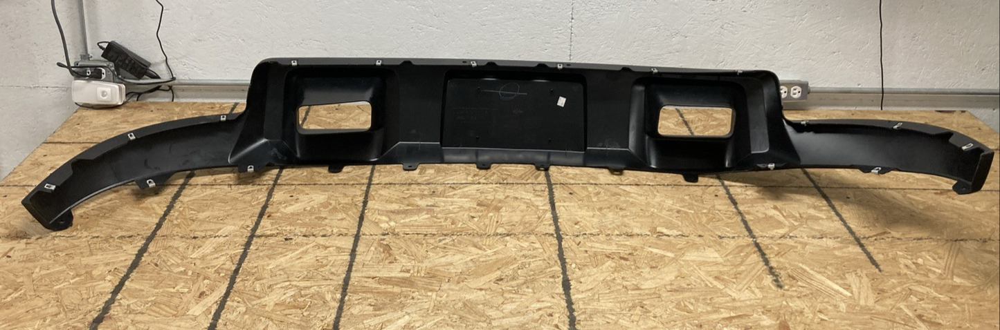 New Genuine GM 19370763 Front Air Deflector