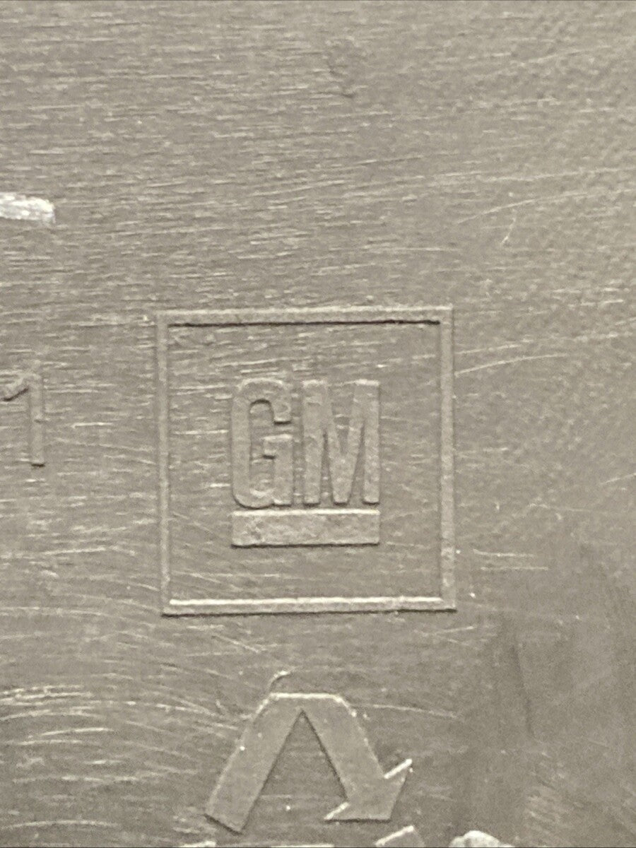 New Genuine GM 19370763 Front Air Deflector
