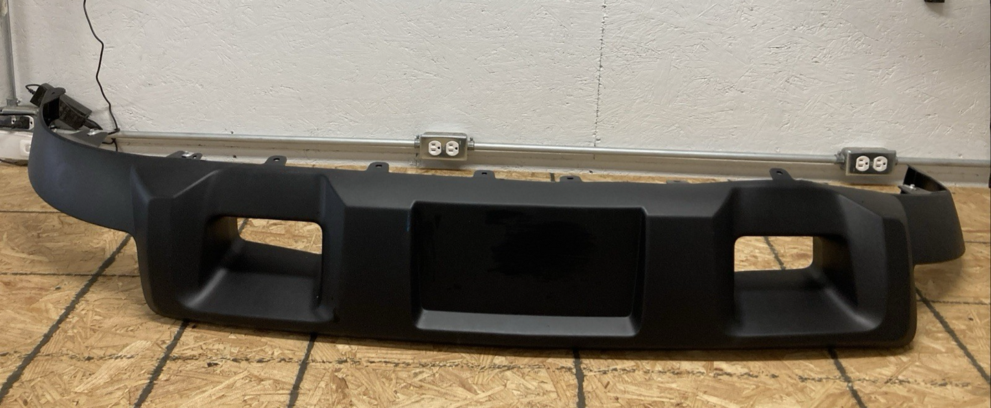 New Genuine GM 19370763 Front Air Deflector
