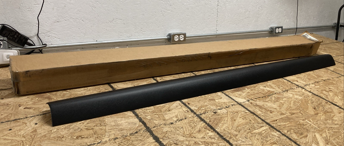 New Genuine Bushwacker 58506 Ultimate Smoothback Textured Tailgate Cap